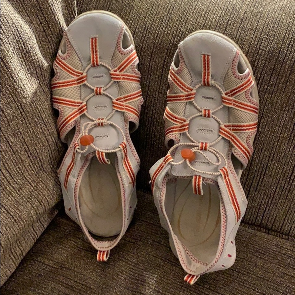 4/$30 Croft & Barrow sandals